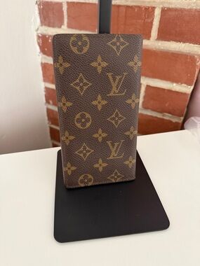Authentic Louis Vuitton Monogram Slim Card Case